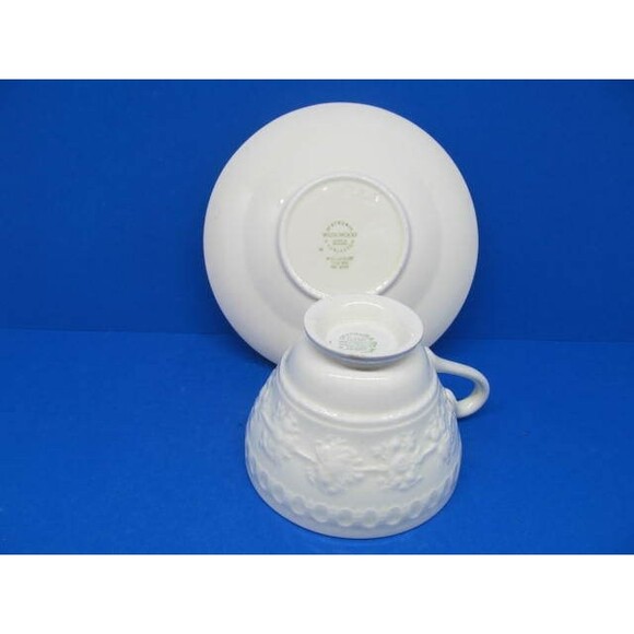 Wedgwood Of Etruia And Barlaston Wellesley Cream Color Cup And Saucer - Picture 5 of 10